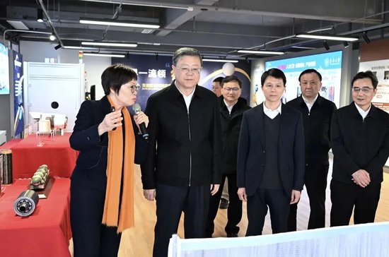 上海市委书记,调研211大学