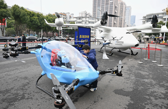 新春第一会，这些省市细节赢麻了