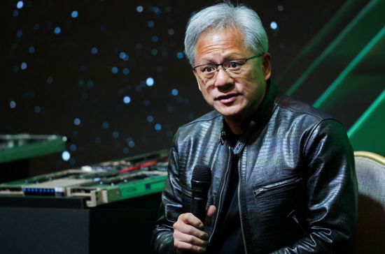 日进22.6亿！英伟达营收暴涨73%再破纪录，盘后股价重返200美元
