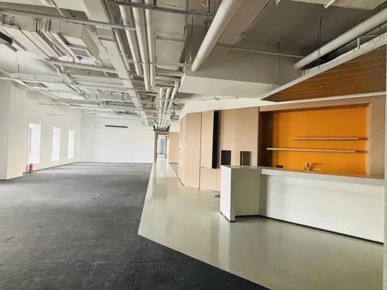 西贝命悬一线:贾国龙卸任CEO、大幅关店裁员|独家-36氪