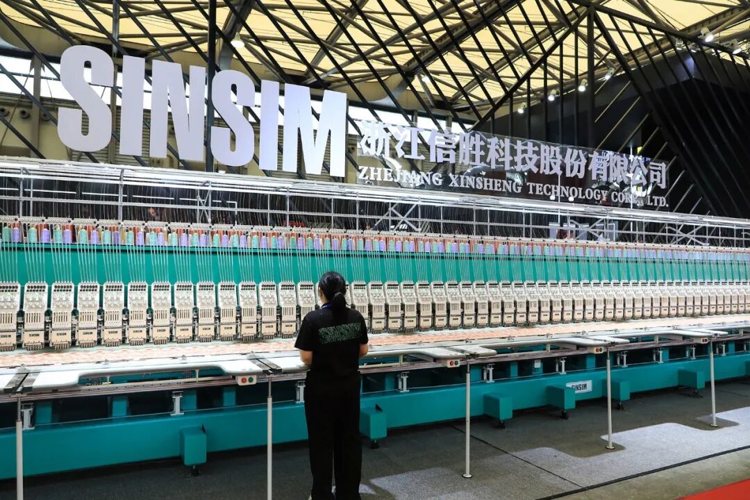 “缝纫机”进A股,先分掉7亿再搞钱
