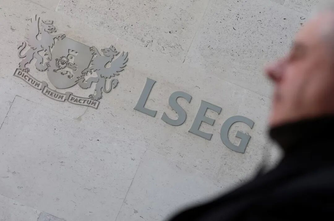 英镑GBPUSD风暴正在酝酿!战争油价推高通胀,英国经济信心崩塌