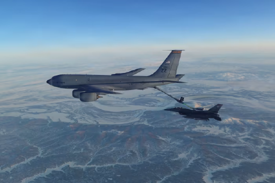 美军称:KC-135空中加油机在伊拉克坠毁,6名机组人员全部遇难