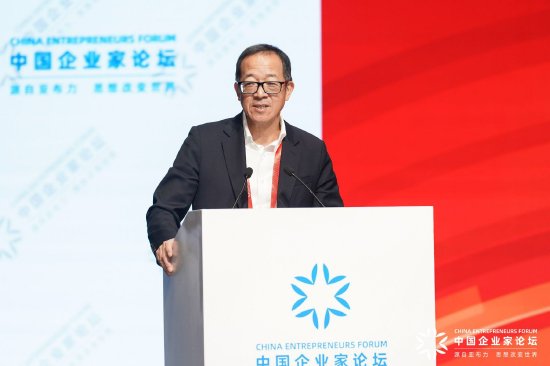 俞敏洪夸东方甄选新领导：短短三个月就把公司做的非常有起色