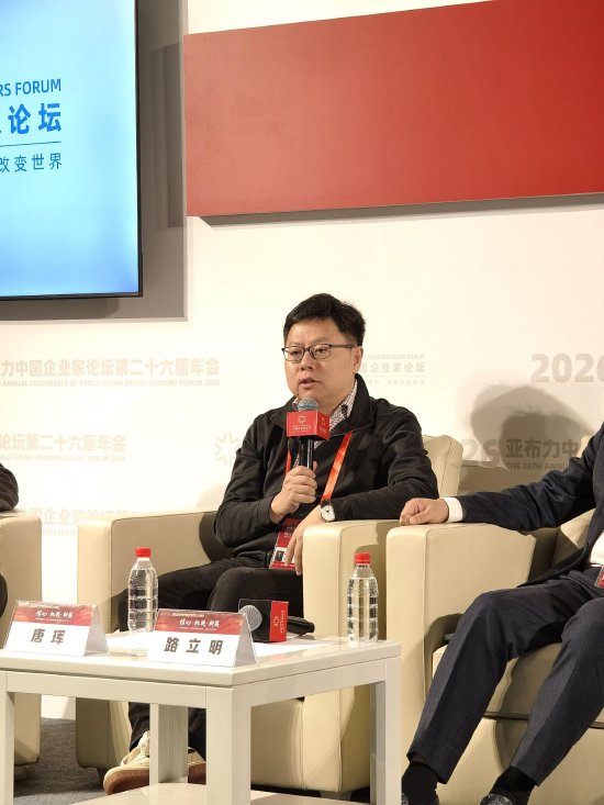 舍得酒业唐珲:中国白酒脱离了消费品正常的属性,溢价是不合理的