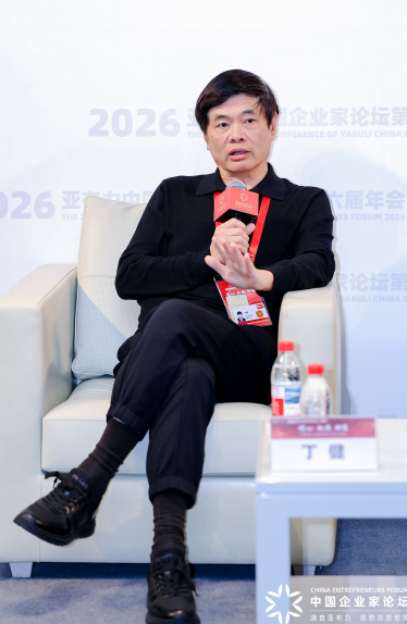 金沙江创投丁健:预计今年年底,AI编程将替代绝大多数人类工程师