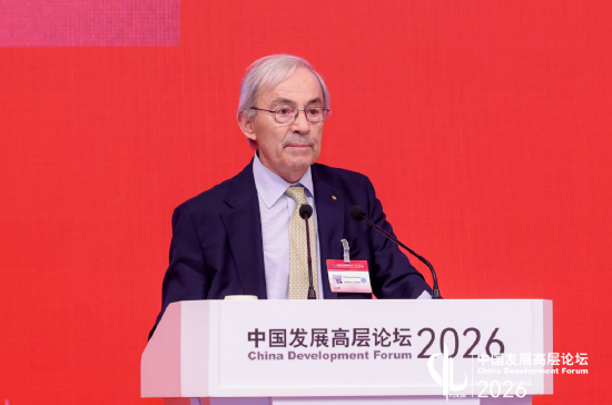 诺奖得主克里斯多夫·皮萨里德斯:AI时代,企业应摒弃将劳动者视为可压缩成本的观念