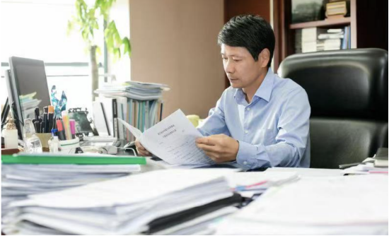领带大王金耀十年押注:陌桑高科冲IPO,雅戈尔出资2亿、茅台1亿入股,家族控股56% | 长三角资本局