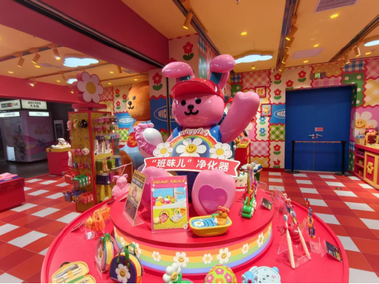“没有辨识度!” 阿里潮玩首店遇冷顾客寥寥,新IP“撞脸”LABUBU?