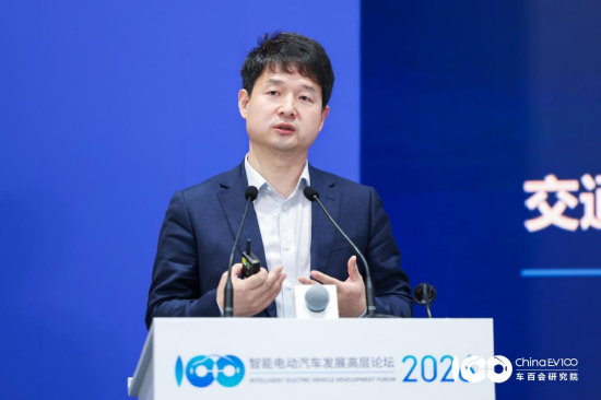 华为彭鹏：华为兆瓦超充迈入产业化，2026年或将迎来百款车型上市