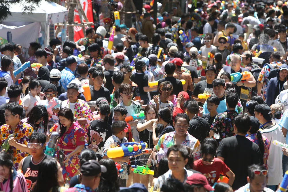 泰国泼水节242人死亡，1200人受伤！我驻泰大使馆提醒