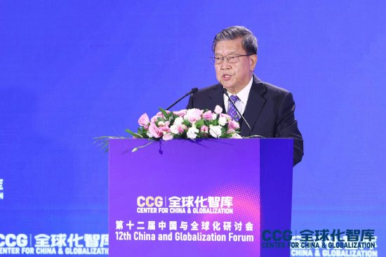 龙永图:只有全球力量平衡、经济共同发展,才能产生相对健康公平的全球化
