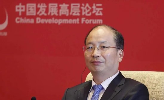 前证监会主席、“IPO之王”易会满被“双开”!为他人在上市审批谋利,家族史腐败实锤