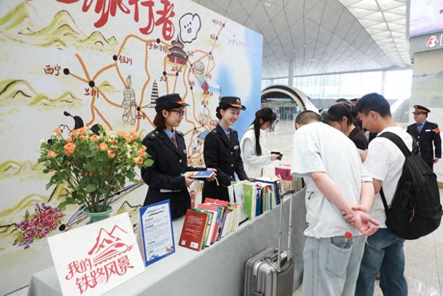 长三角铁路今日预计发送402万人次,加开夜间高铁137列