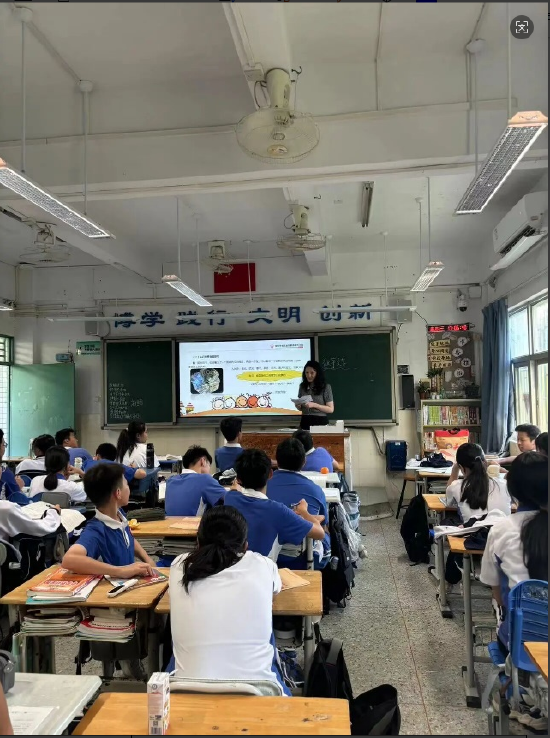 515投资者保护|鹏华基金青年投教团:走进机关&社区青年夜校进行授课 助力深圳青年提升金融素养