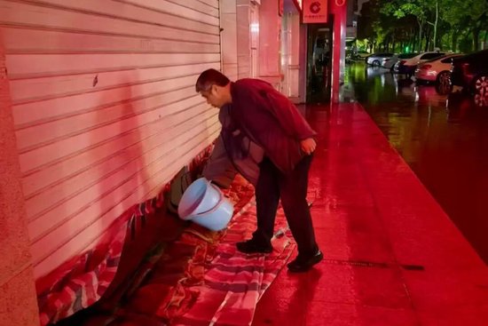 风雨同心!建设银行全力支持防汛救灾工作
