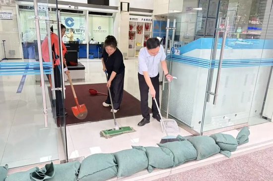 风雨同心!建设银行全力支持防汛救灾工作