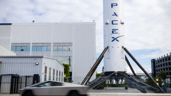 SpaceX与特斯拉合并传闻再起，马斯克推动火箭公司赴纳斯达克上市