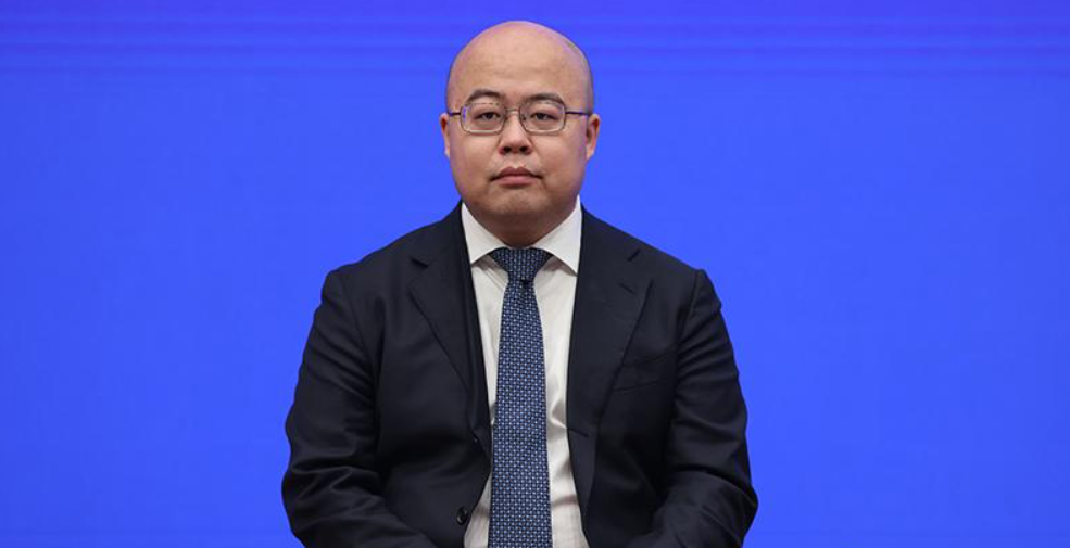 MiniMax启动A股IPO！37岁创始人曾是总理“座上宾”，还和老乡王宁一同亮相国新办发布会